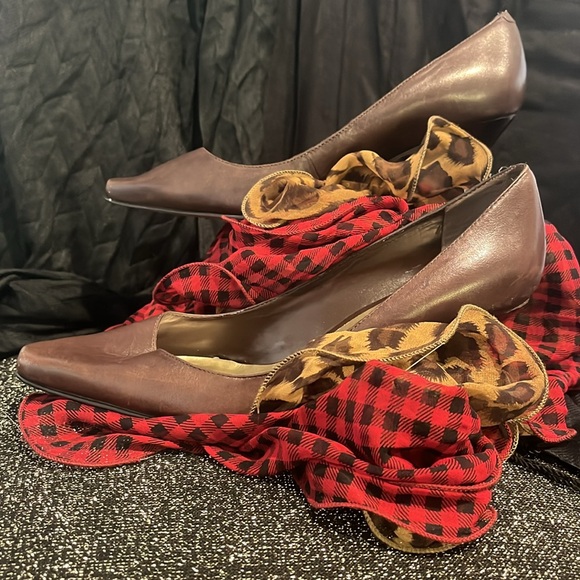 Nine West Brown Heels - Picture 3 of 3